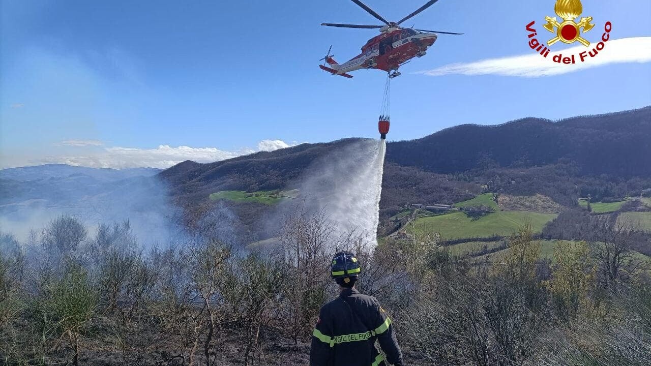Prorogata la fase di attenzione per gli incendi boschivi in Emilia-Romagna